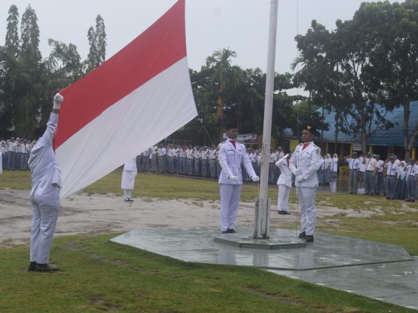 Ekstra Kurikuler Pasukan Pengibar Bendera Sekolah